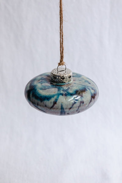 Christbaumkugel aus Keramik